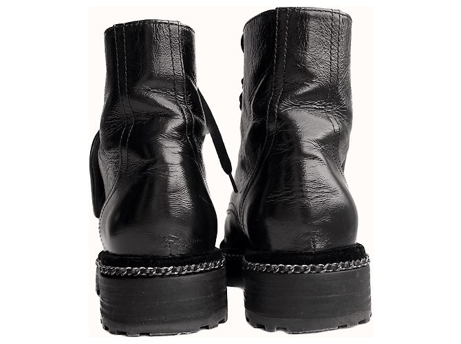 Chanel Kampfstiefel mit Perlen Schwarz - Ansicht 4