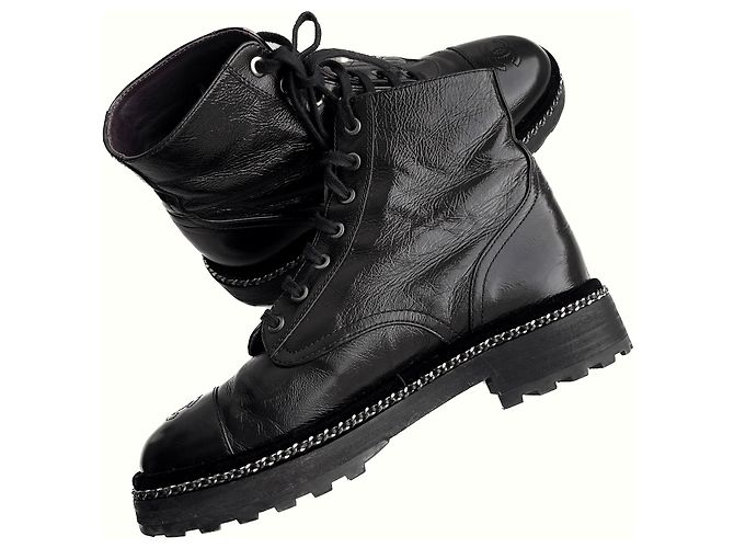 Chanel Kampfstiefel mit Perlen Schwarz - Ansicht 9