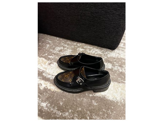 Louis Vuitton Pantoletten aus Leder - Ansicht 3
