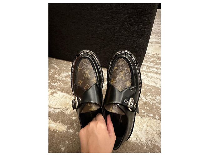 Louis Vuitton Pantoletten aus Leder - Ansicht 5