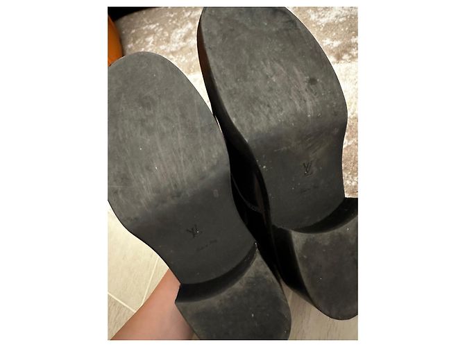 Louis Vuitton Pantoletten aus Leder - Ansicht 7