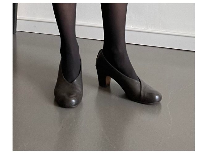 Fausto Santini Pumps aus Lammleder mit T-Ausschnitt.38 Dunkelbraun - Ansicht 19