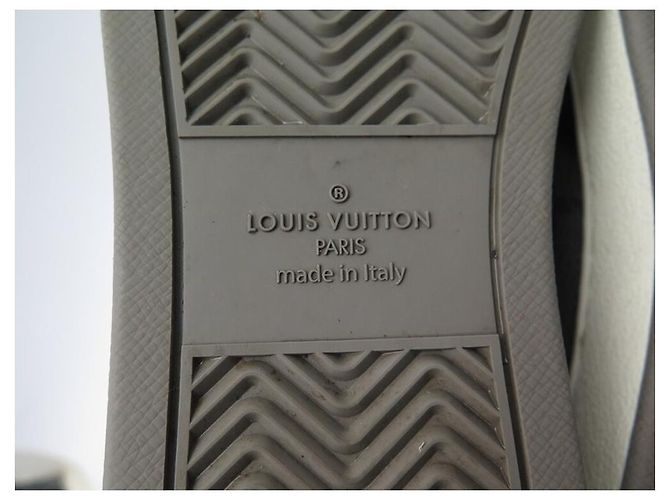 NEUE LOUIS VUITTON Sneakers RIVOLI MONOGRAM ECLIPSE SCHUHE 1BEIM8EB 43 Pumps Grau - Ansicht 8