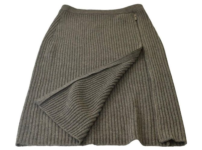 Autre Marque Notshy Set aus Grauem Wolle Kaschmir Strickpullover und Midi Rock S - Ansicht 7