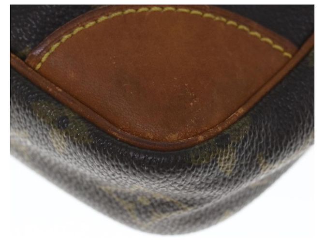 Pochette LOUIS VUITTON con monogramma Marly Dragonne GM vintage M51825 Aut5645 - vista 17