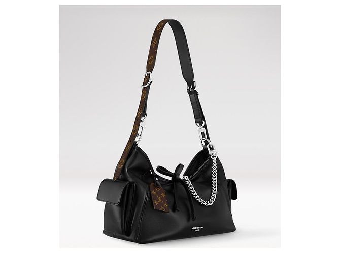 Louis Vuitton CarryAll Cargo PM Borsa in pelle nera Nero - vista 2