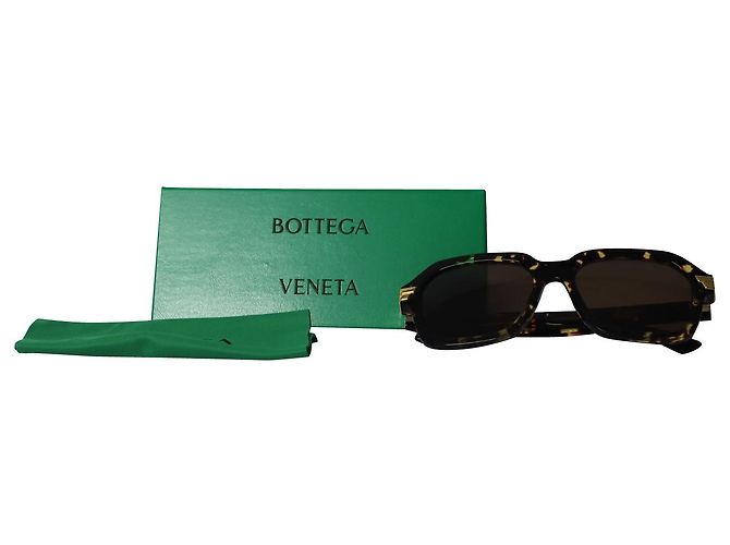 Gafas de sol cuadradas extragrandes de Bottega Veneta en acetato marrón - vista 6