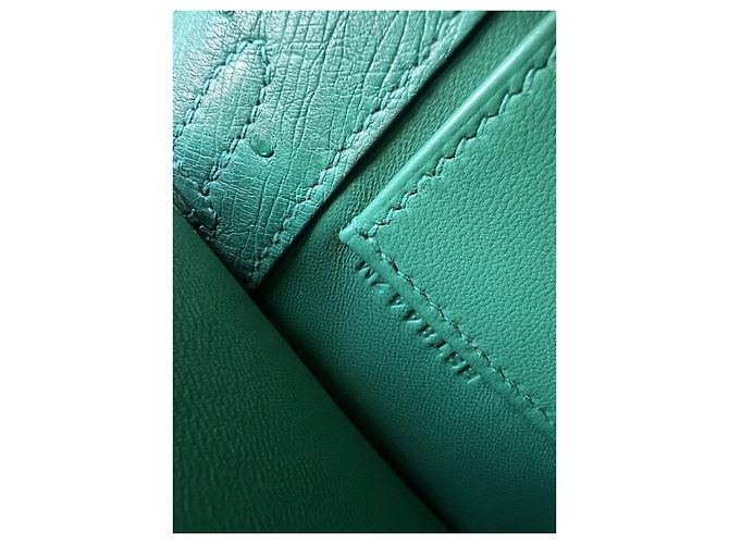Hermès Kelly Pochette Vert Verone Strauß Gold Hardware Grün - Ansicht 3