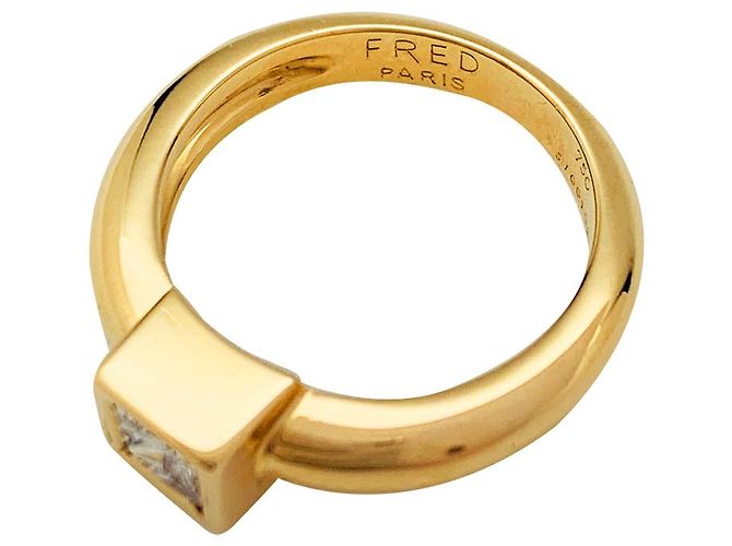 Solitario Fred Paris princesa diamante, oro amarillo. - vista 2