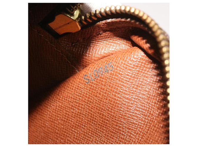 Louis Vuitton Monogram Compiegne 23 Pochette M51847 LV Auth em5781 Monogramma - vista 8