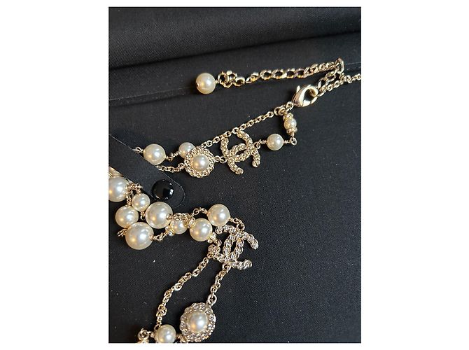 Cintura di perle e catena Chanel D'oro - vista 2