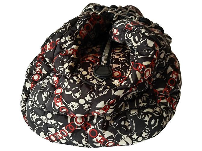 Bowling Borsa a mano Chanel Filigree Nylon Nera Rossa Bianca Nero Bianco Rosso - vista 4