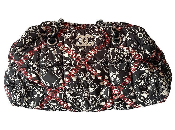 Bowling Borsa a mano Chanel Filigree Nylon Nera Rossa Bianca Nero Bianco Rosso - vista 6