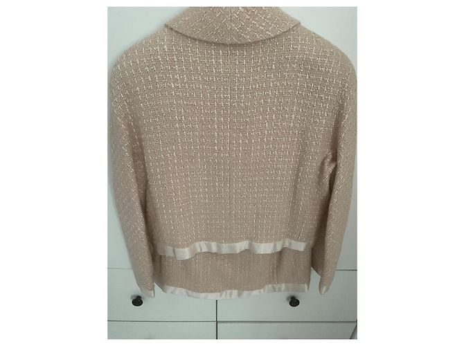 Cambon Chanel Vintage beiger Anzug mit goldenen Knöpfen - Ansicht 4