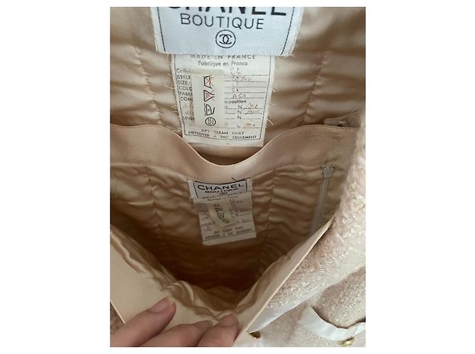 Cambon Chanel Vintage beiger Anzug mit goldenen Knöpfen - Ansicht 5