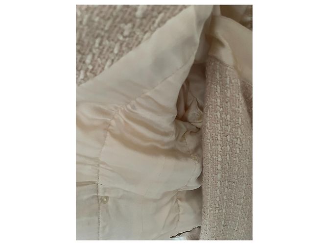 Cambon Chanel Vintage beiger Anzug mit goldenen Knöpfen - Ansicht 6