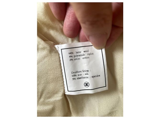 Cambon Chanel 1994A runway Jacket White - view 6