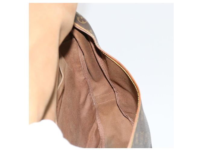 Louis Vuitton Monograma Saumur 35 Bolsa de ombro M42254 Autenticação de LV 62950 - vista 21