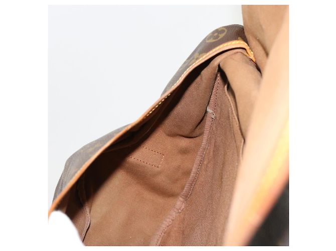Louis Vuitton Monograma Saumur 35 Bolsa de ombro M42254 Autenticação de LV 62950 - vista 27