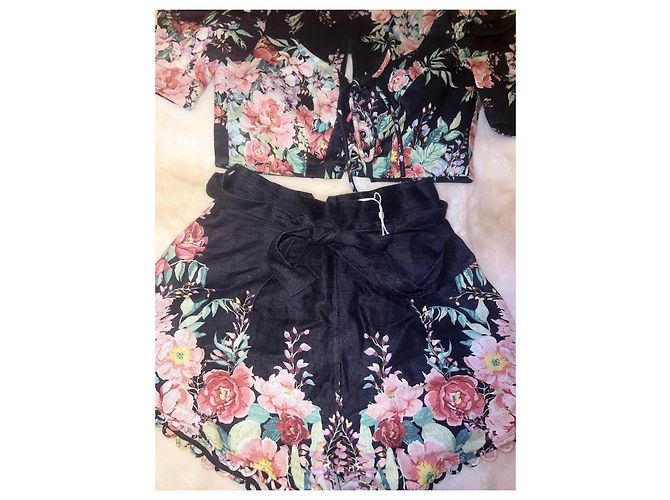 Zimmermann Conjunto de top cropped e shorts de renda. Preto Rosa - vista 8