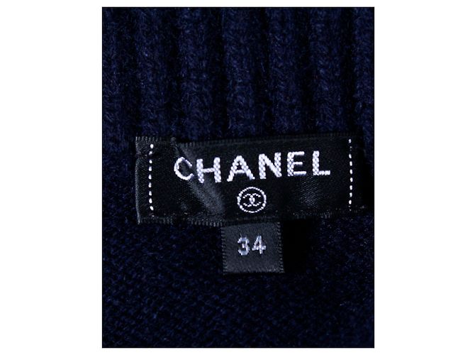 Chanel Der U-Boot-Ausschnitt verleiht einen Hauch von Raffinesse Blau Marineblau - Ansicht 5