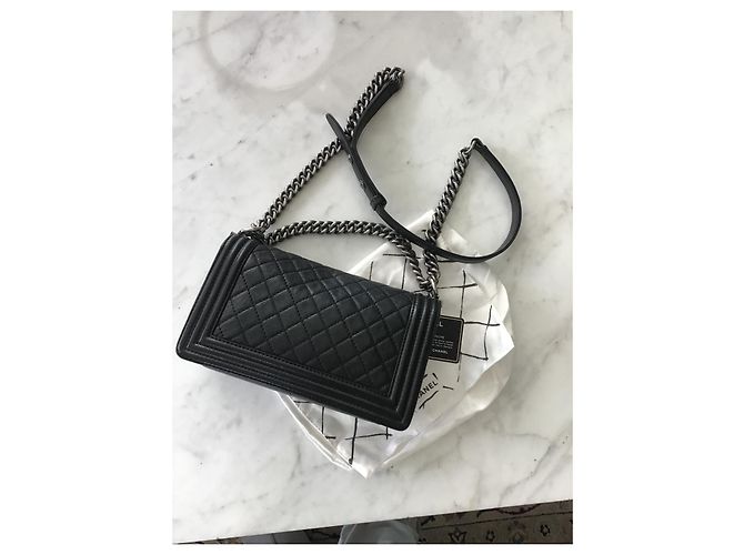 Borsa a mano Chanel Boy Paris Dallas in pelle nera Nero - vista 3