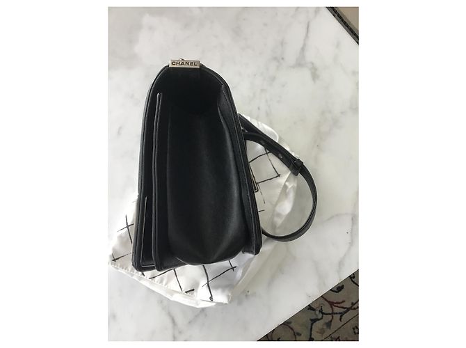 Borsa a mano Chanel Boy Paris Dallas in pelle nera Nero - vista 5