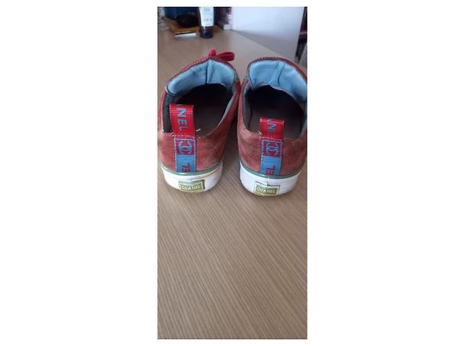 Sneakers Chanel in pelle corallo e azzurro Blu chiaro - vista 4