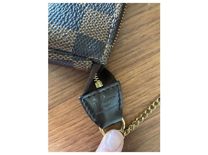 Pochette Trunk Louis Vuitton in pelle marrone scuro - vista 3