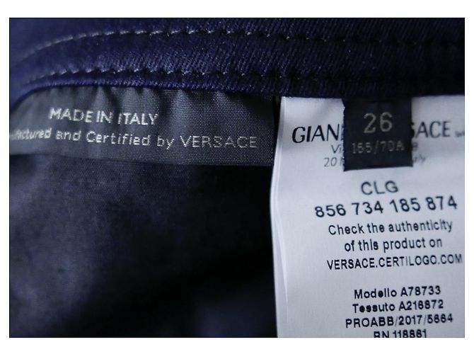 Calças de ganga e jersey misturados com a cabeça da Medusa da Versace - vista 8