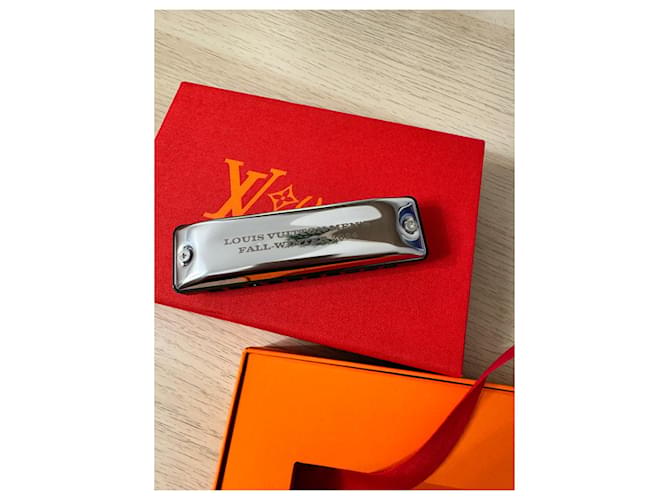 Armonica Louis Vuitton Argento - vista 3
