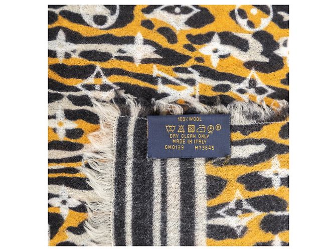 Louis Vuitton Monogram Jungle Print Scarf Multiple colors - view 13