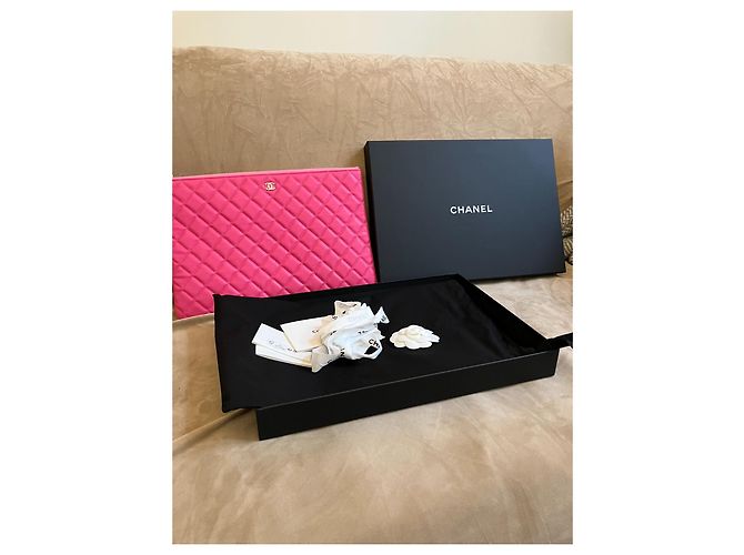 Chanel Pochette Timeless rosa shocking - vista 2