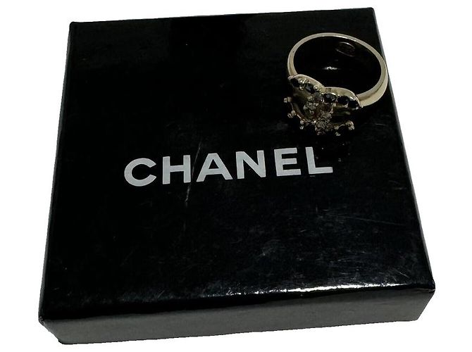 Anillo Chanel CC Strass Negros Dorado Gold hardware - vista 10