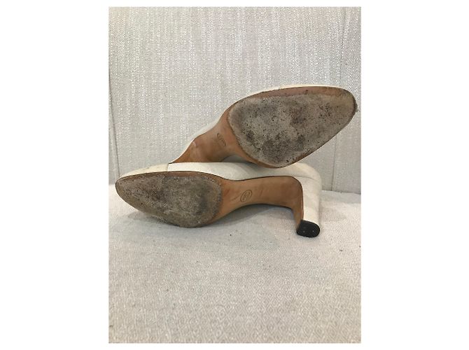 Tacchi CHANEL T.EU 37.5 Tessuto Beige - vista 6