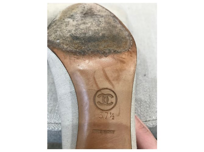 Tacchi CHANEL T.EU 37.5 Tessuto Beige - vista 7