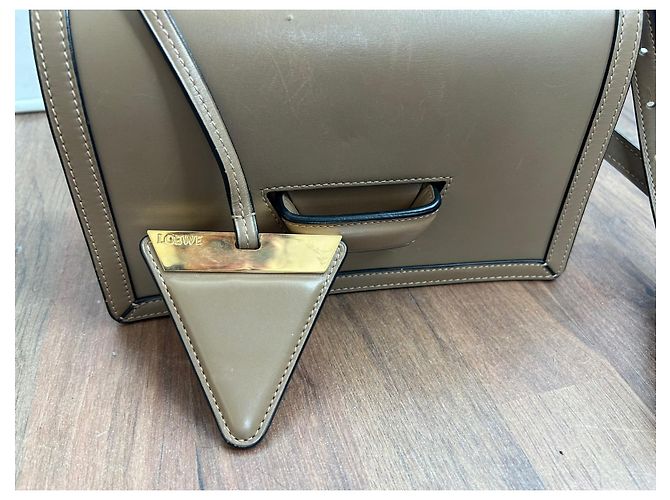 Borsa a mano Loewe Barcelona in Pelle Marrone Chiaro - vista 2
