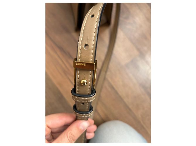 Borsa a mano Loewe Barcelona in Pelle Marrone Chiaro - vista 6