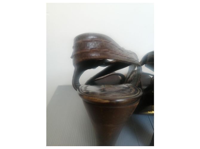 Sandali slingback Prada in pelle di cervo marrone scuro con borchie - vista 5