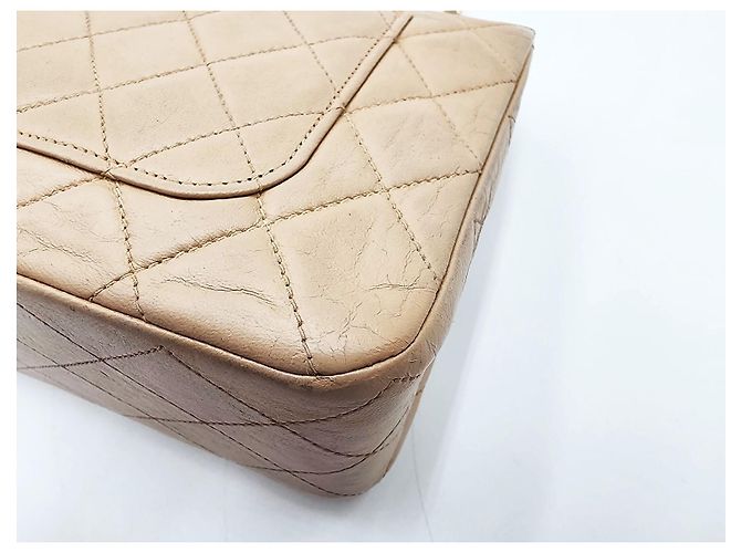 Timeless Bolso clásico de solapa única de Chanel con herrajes de oro de 24 quilates. Beige - vista 12