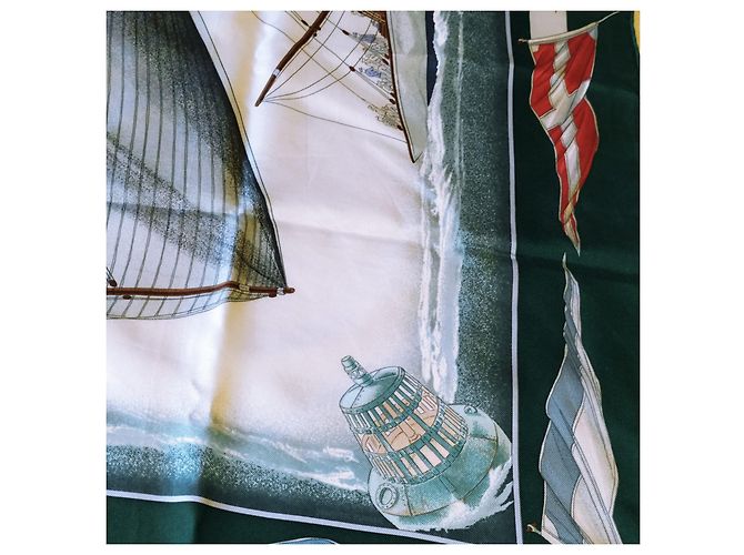 Foulard Hermès Downwind in seta verde - vista 11