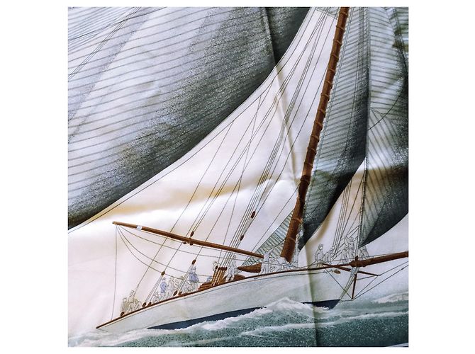 Foulard Hermès Downwind in seta verde - vista 13