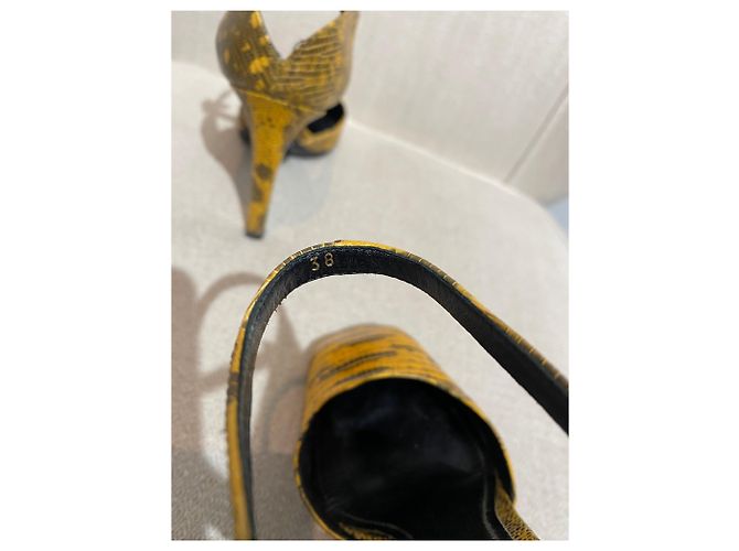 PRADA Tacchi T.EU 38 Pelli esotiche Giallo - vista 6