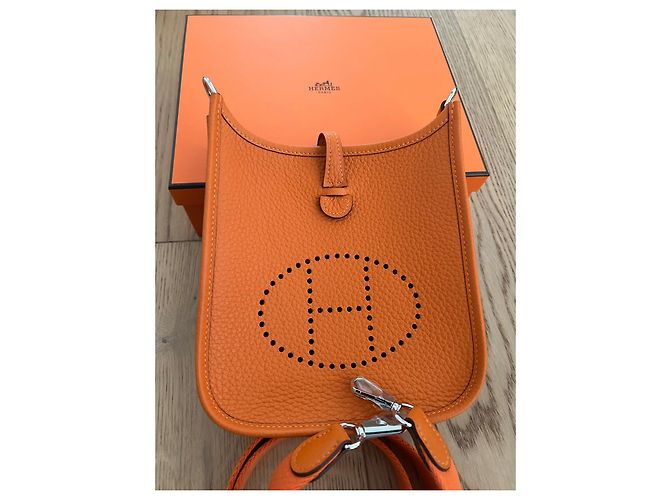 Hermès Evelyne Mini, nuovo Arancione - vista 3