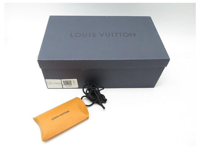 NUOVE SCARPE LOUIS VUITTON DERBBY VOLTAIRE 8.5 42.5 SCARPE IN PELLE - vista 12