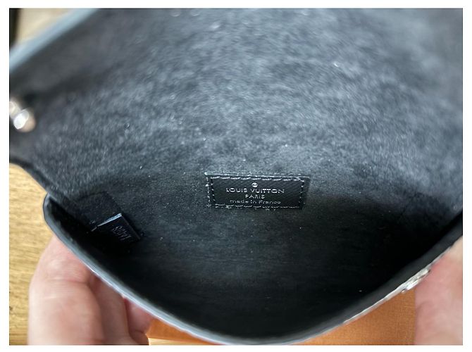 Louis Vuitton small Galaxy edition wallet Monogram - view 4