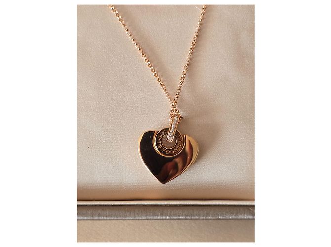 Collana Bulgari Cuore in oro rosa e diamanti D'oro - vista 2