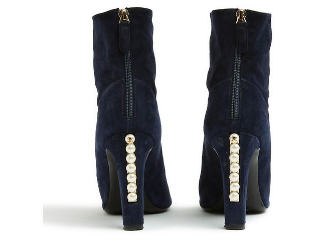 Chanel Stivaletti aperti con perle di lusso e camoscio blu navy taglia EU39 US8.5 - vista 4