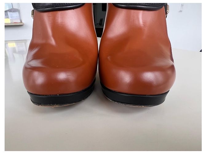 Stivaletti Bally in pelle marrone e nera Nero - vista 4