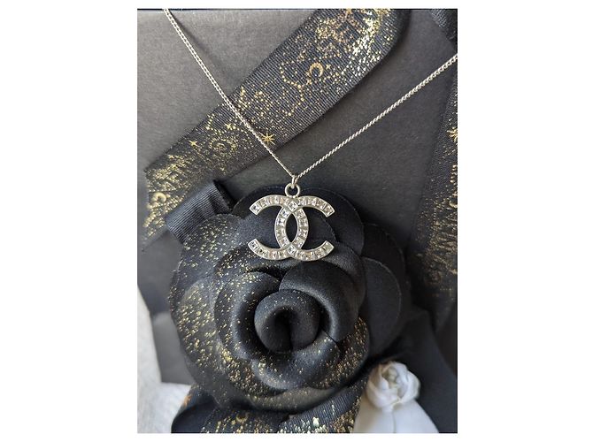 Chanel Collar cuadrado clásico con cristal CC 09P en caja SHW con recibo. Plata - vista 2